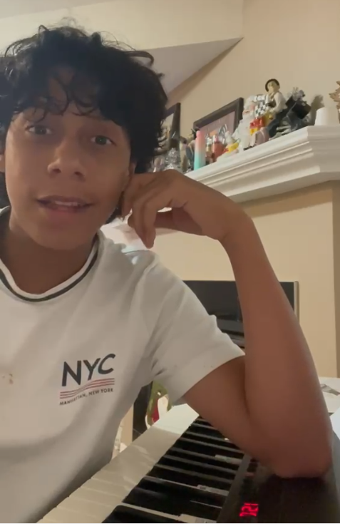 Testimonio de Bruno, alumno de piano armónico en HarmonicsON